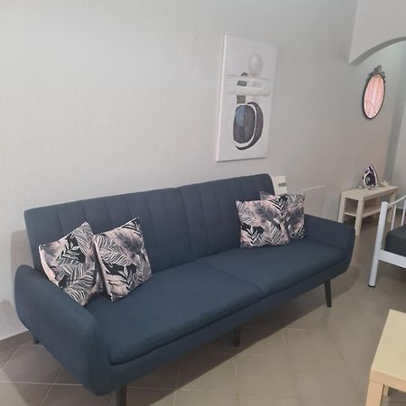 Makis Apartments Touzla Ofrínion Dış mekan fotoğraf