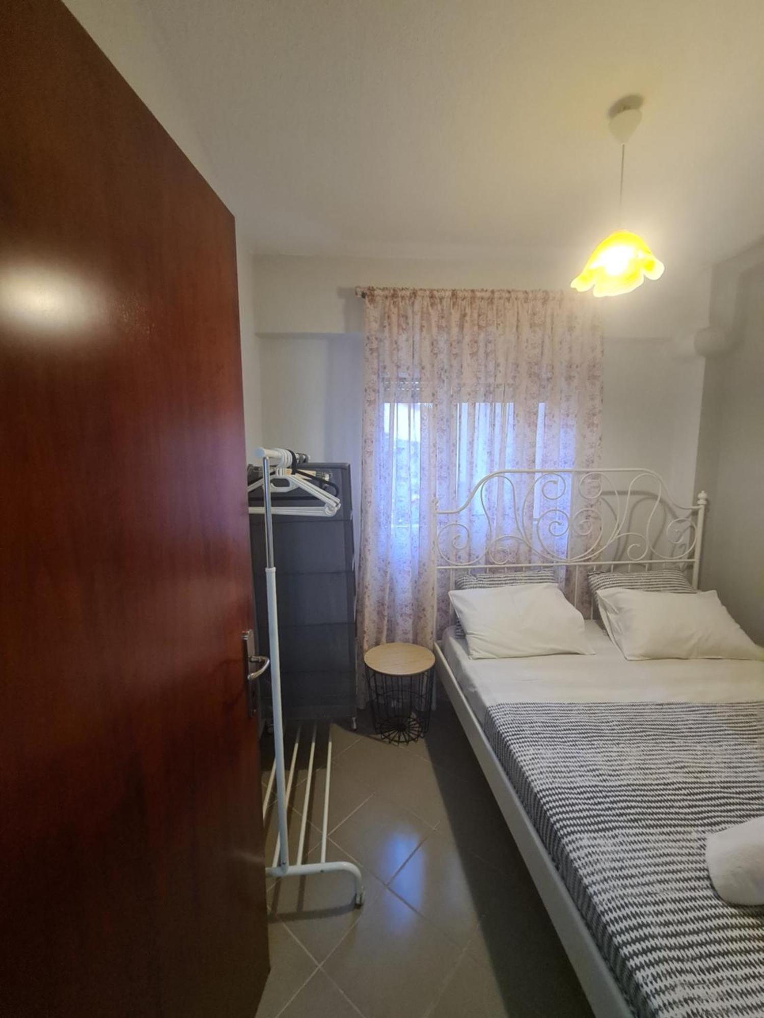 Makis Apartments Touzla Ofrínion Dış mekan fotoğraf